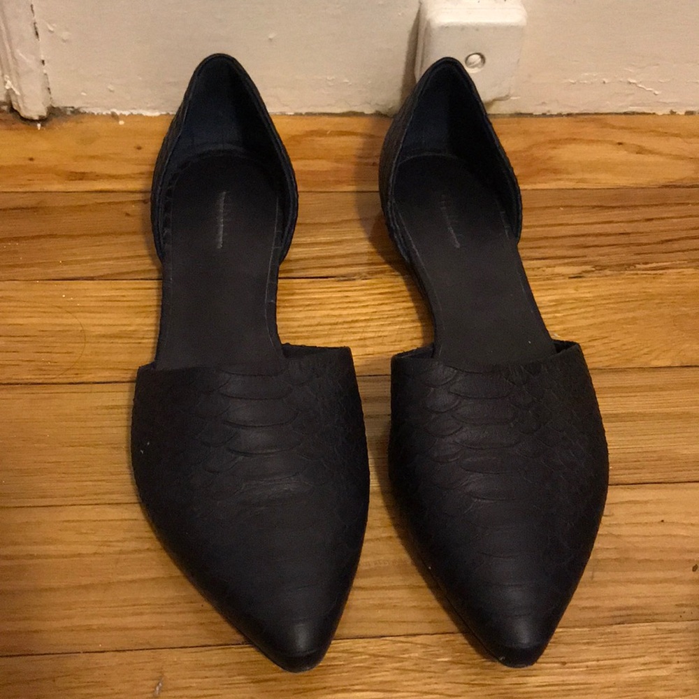 Vince navy/black d’orsay flats sz 7.5, EU38